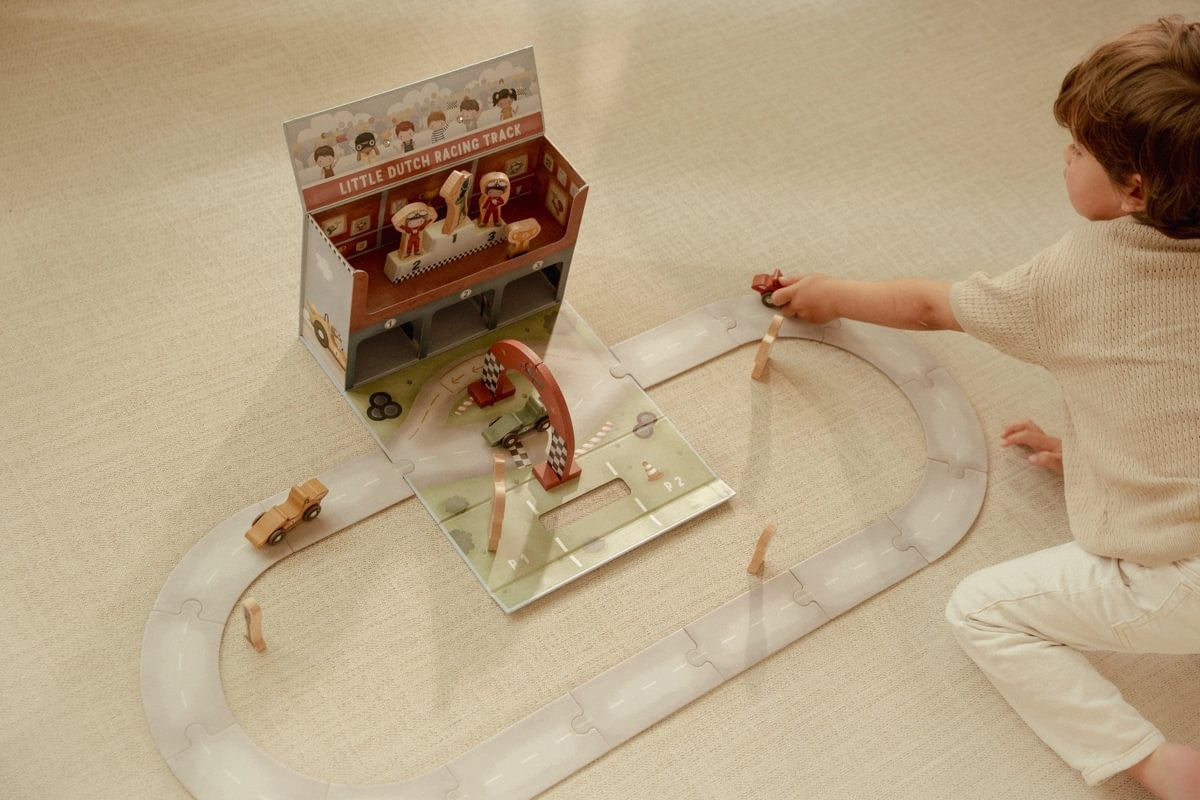 Caja de juego con pista carreras fsc - Little Dutch
