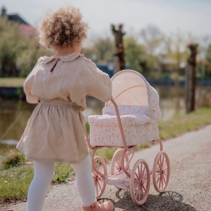 Carrito con capazo muñecas metal flores - Little Dutch