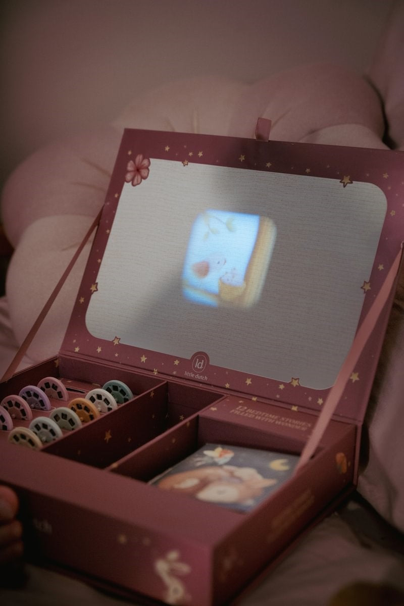 Proyector linterna rosa - Little Dutch